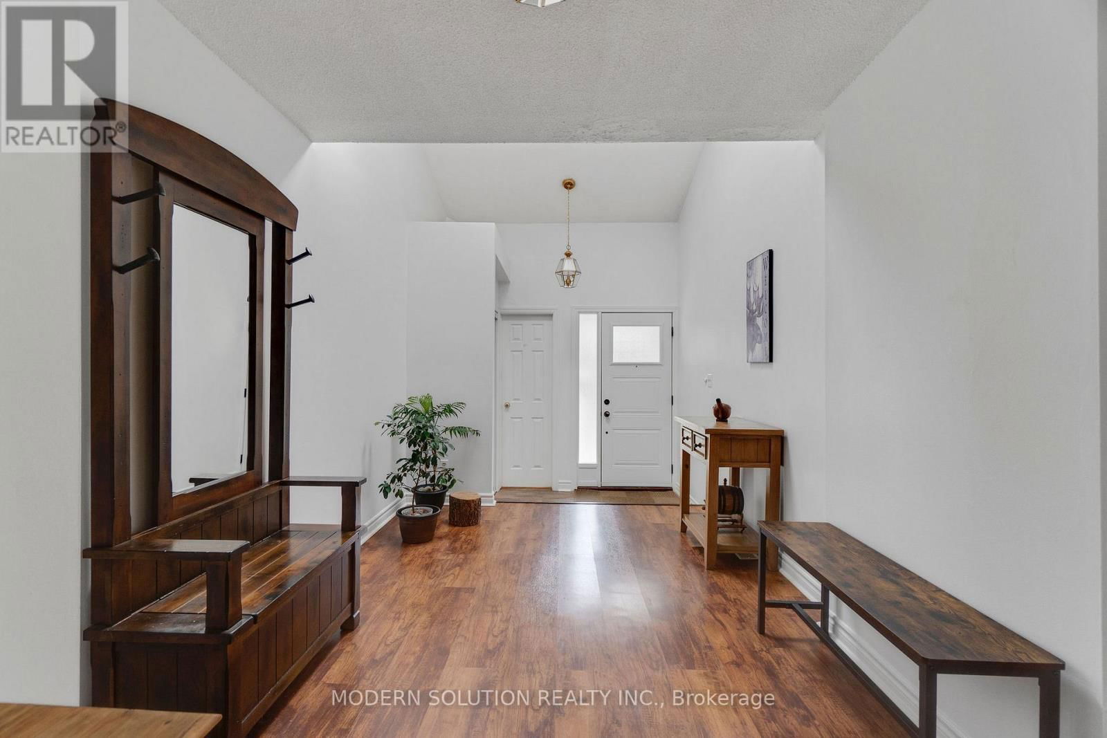 25 - 1021 CEDARGLEN GATE Image 6