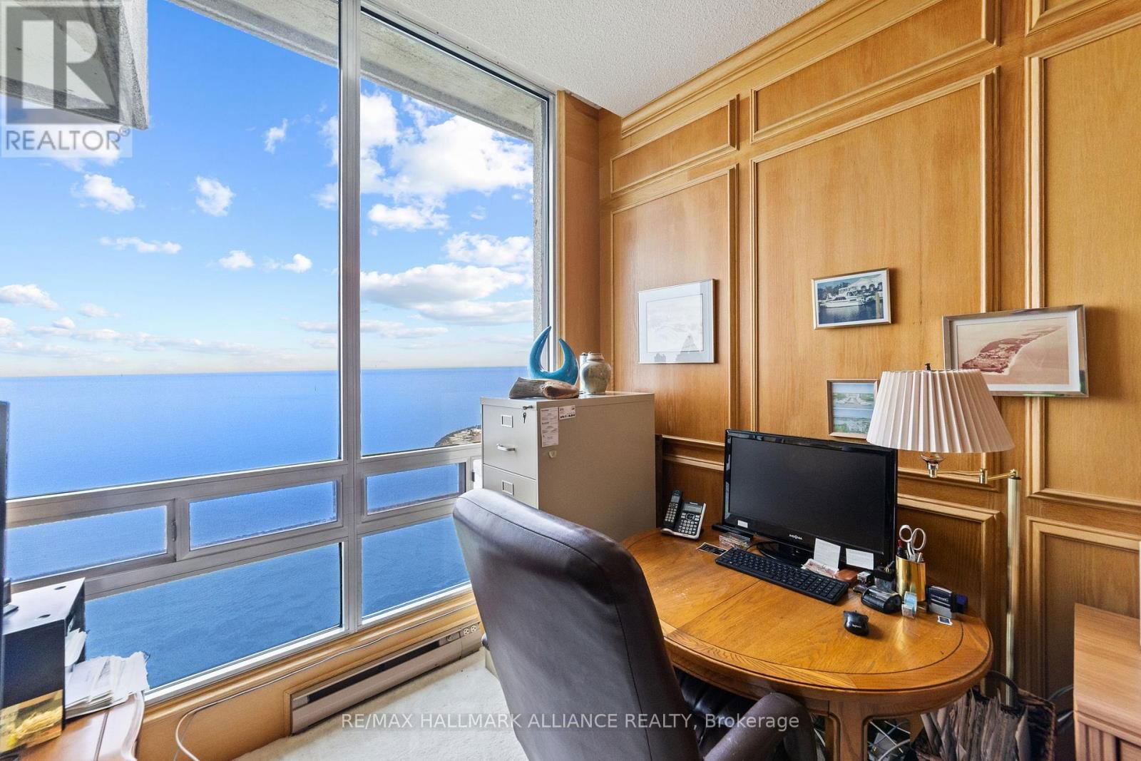 PH6 - 2180 MARINE DR DRIVE Image 17