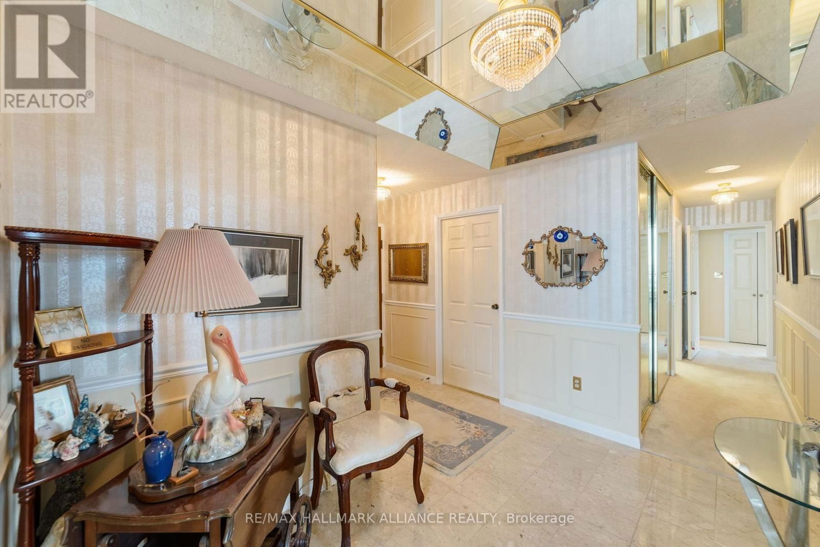 PH6 - 2180 MARINE DR DRIVE Image 18