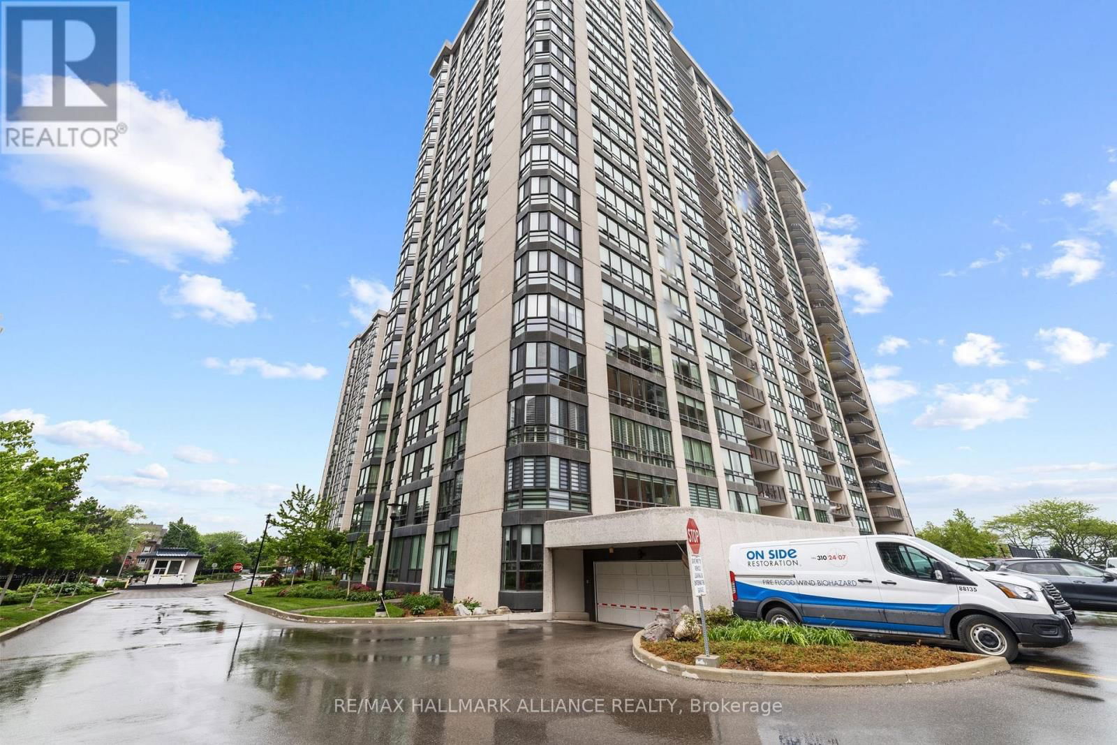 PH6 - 2180 MARINE DR DRIVE Image 2