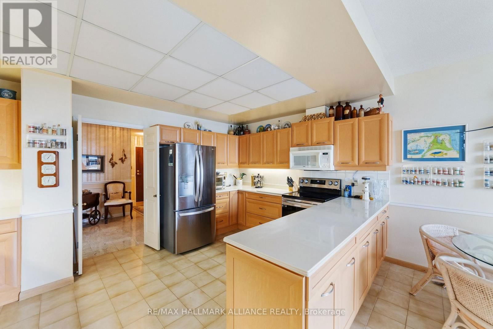 PH6 - 2180 MARINE DR DRIVE Image 22