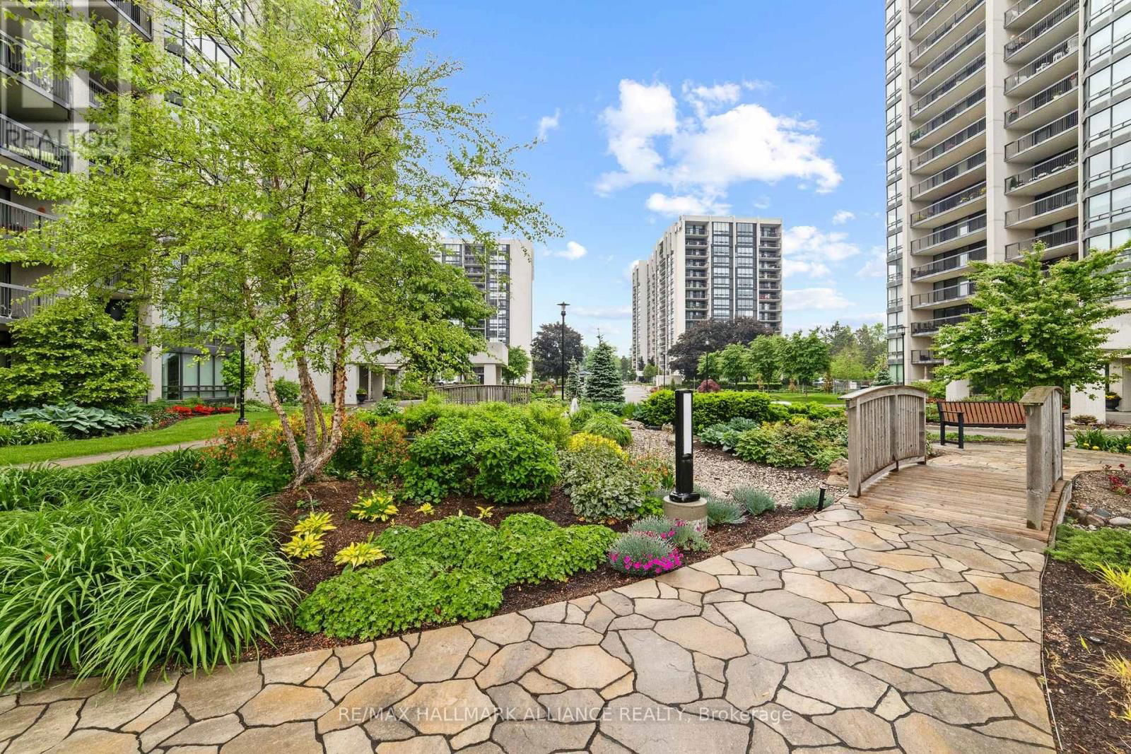 PH6 - 2180 MARINE DR DRIVE Image 45