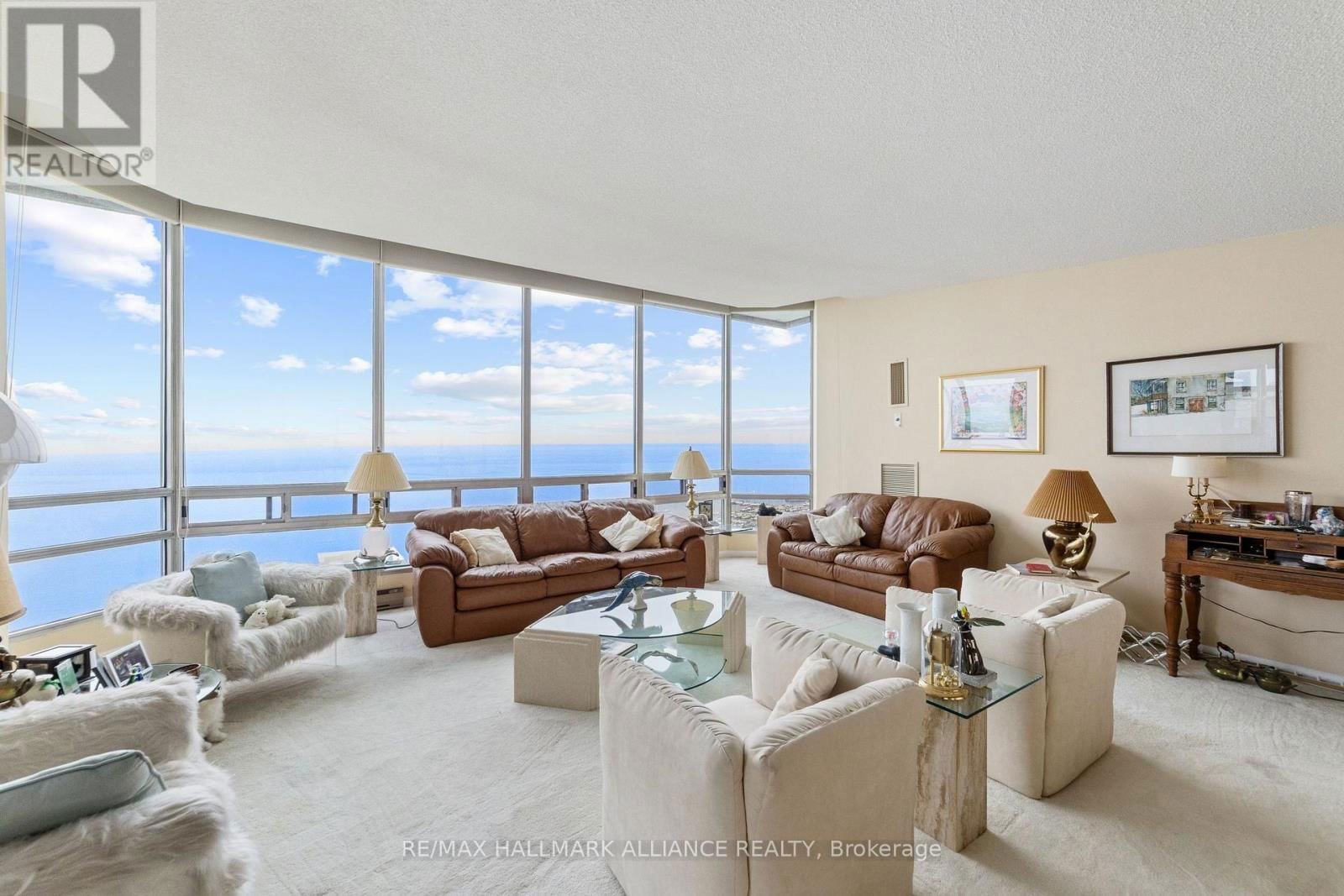 PH6 - 2180 MARINE DR DRIVE Image 6