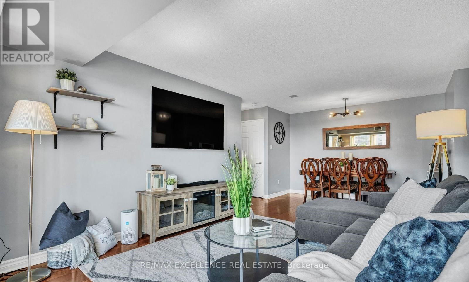 502 - 700 CONSTELLATION DRIVE Image 9