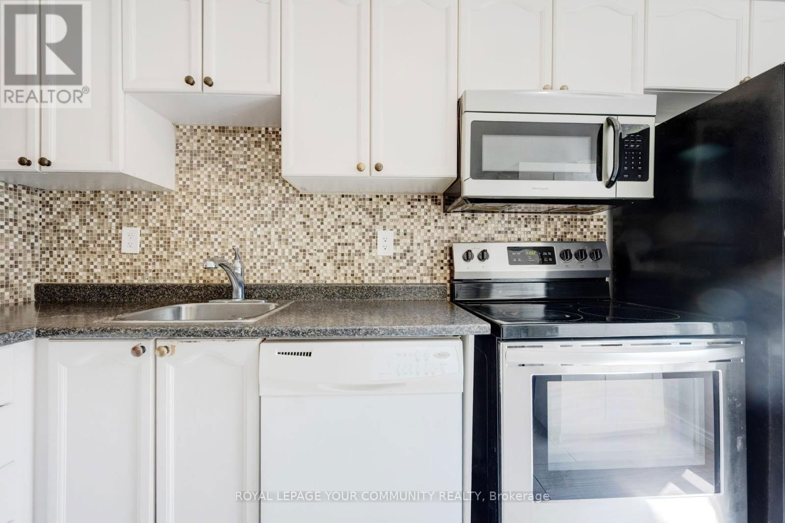 17 WYLIE CIRCLE Image 8