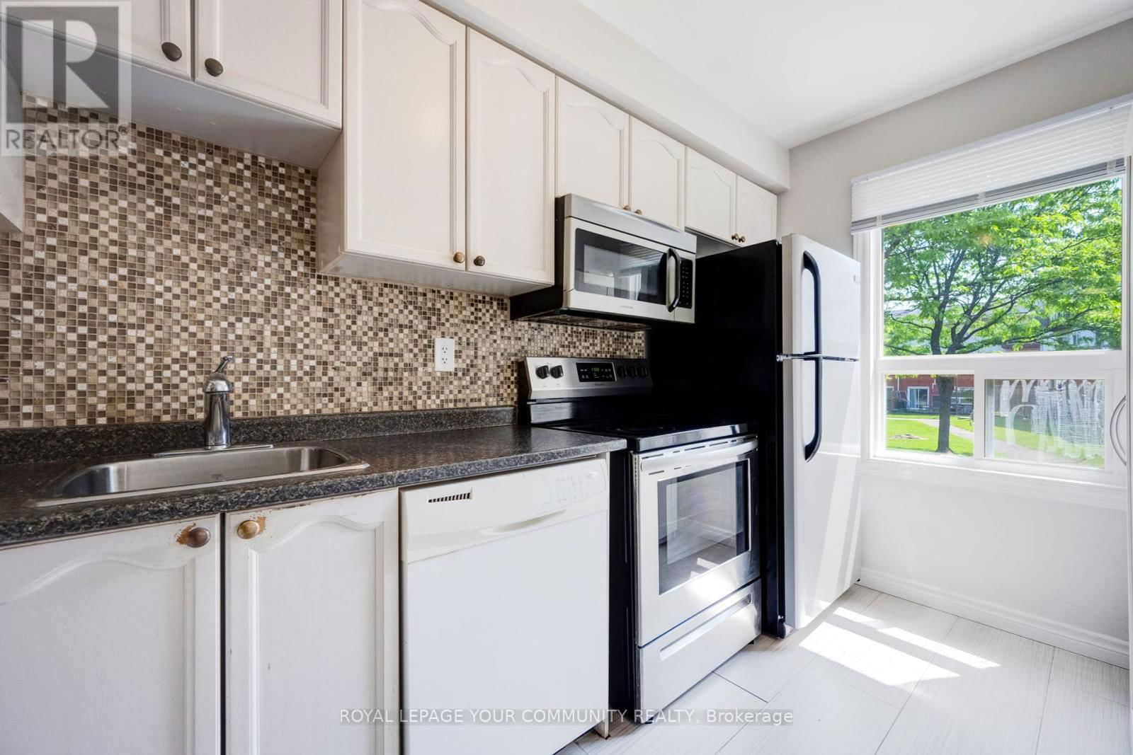 17 WYLIE CIRCLE Image 9