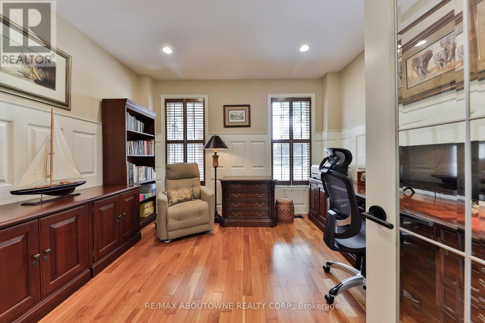 3105 LAKESHORE ROAD Image 21