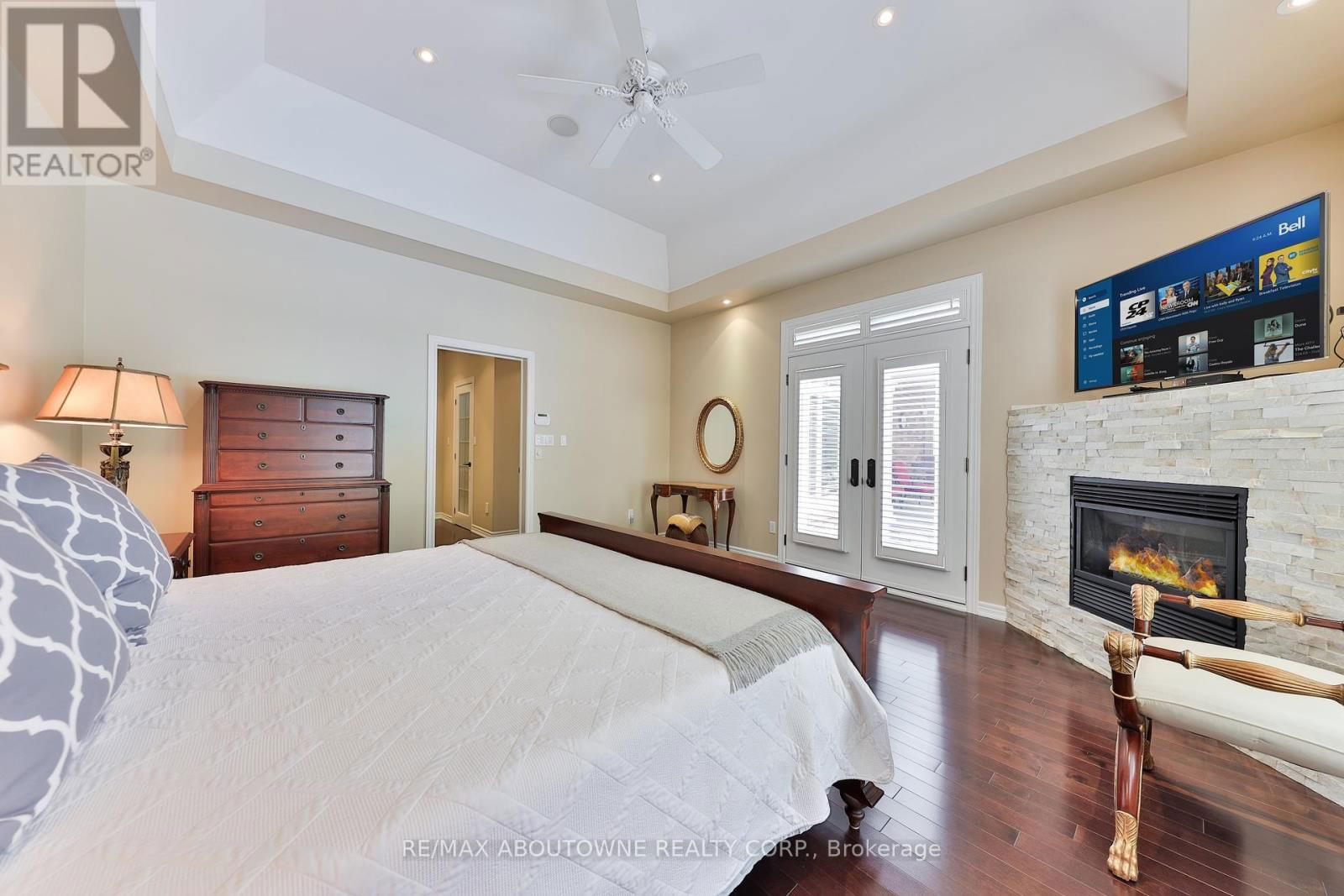 3105 LAKESHORE ROAD Image 25