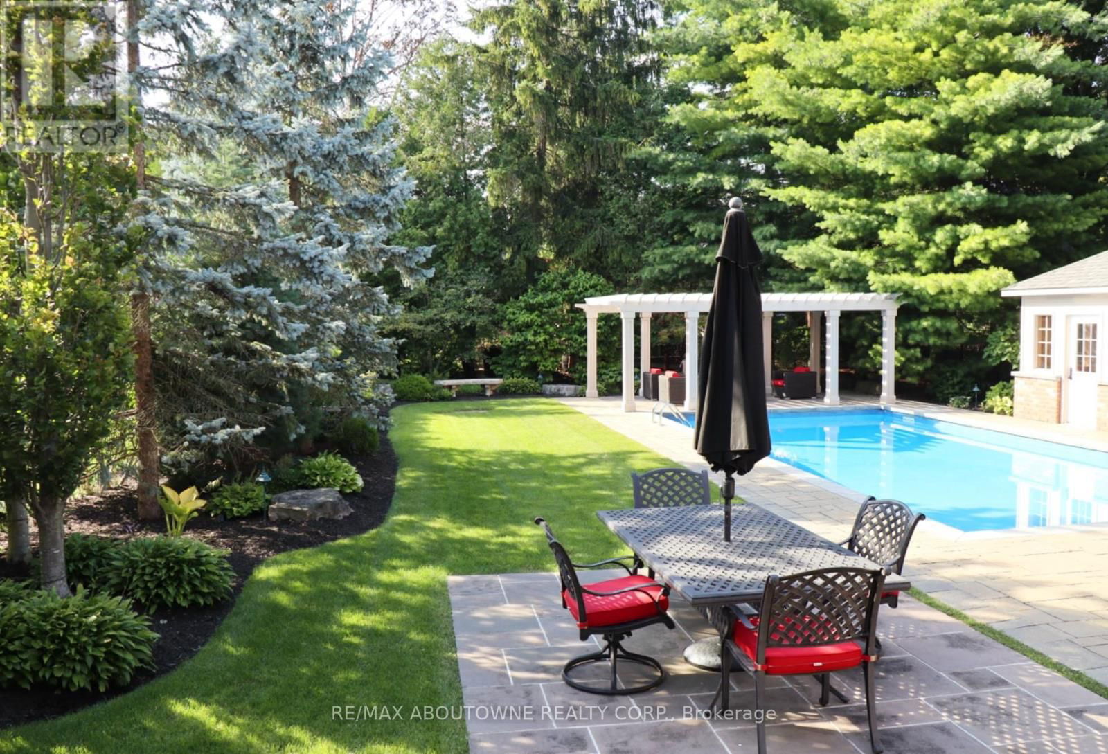 3105 LAKESHORE ROAD Image 36