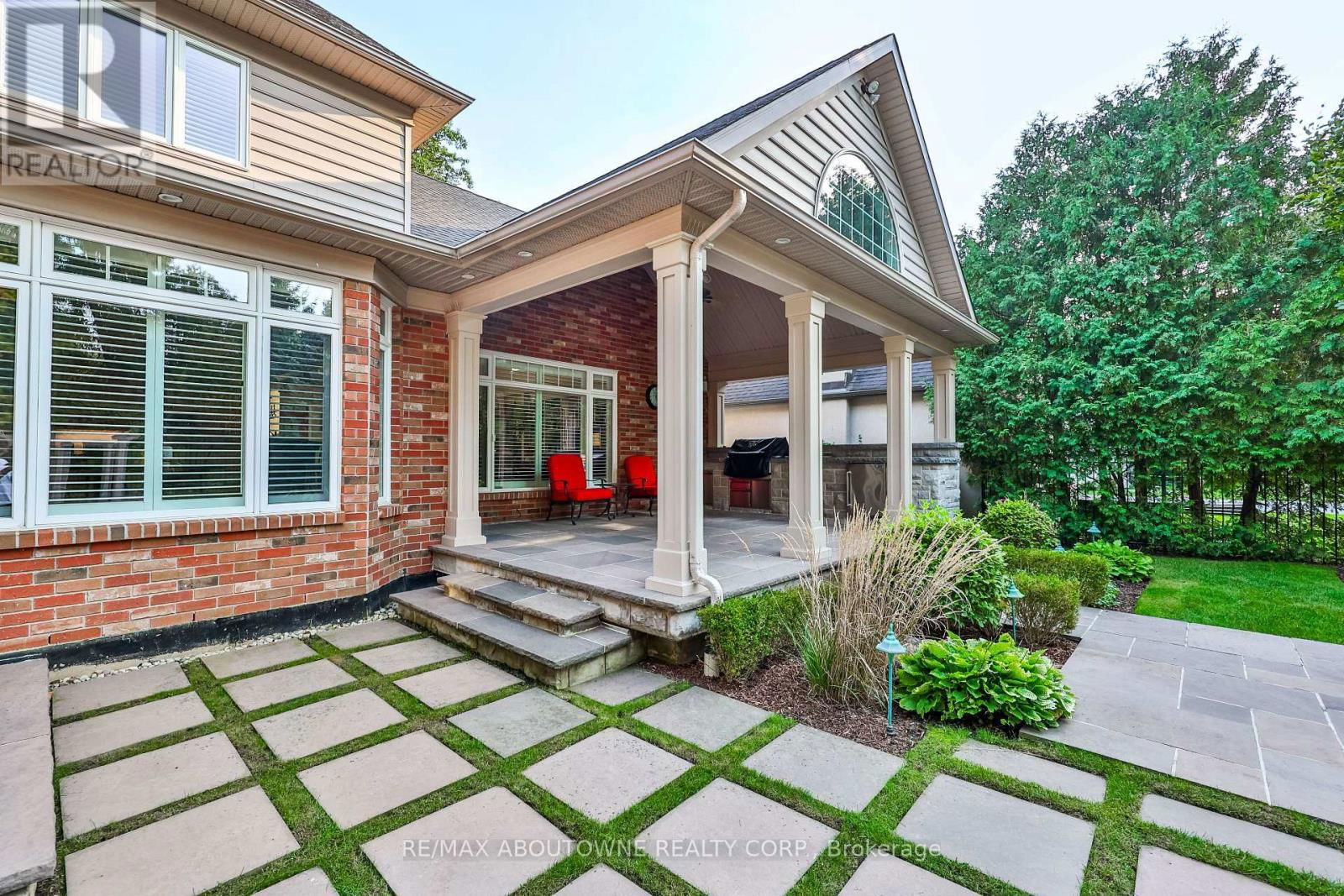 3105 LAKESHORE ROAD Image 37