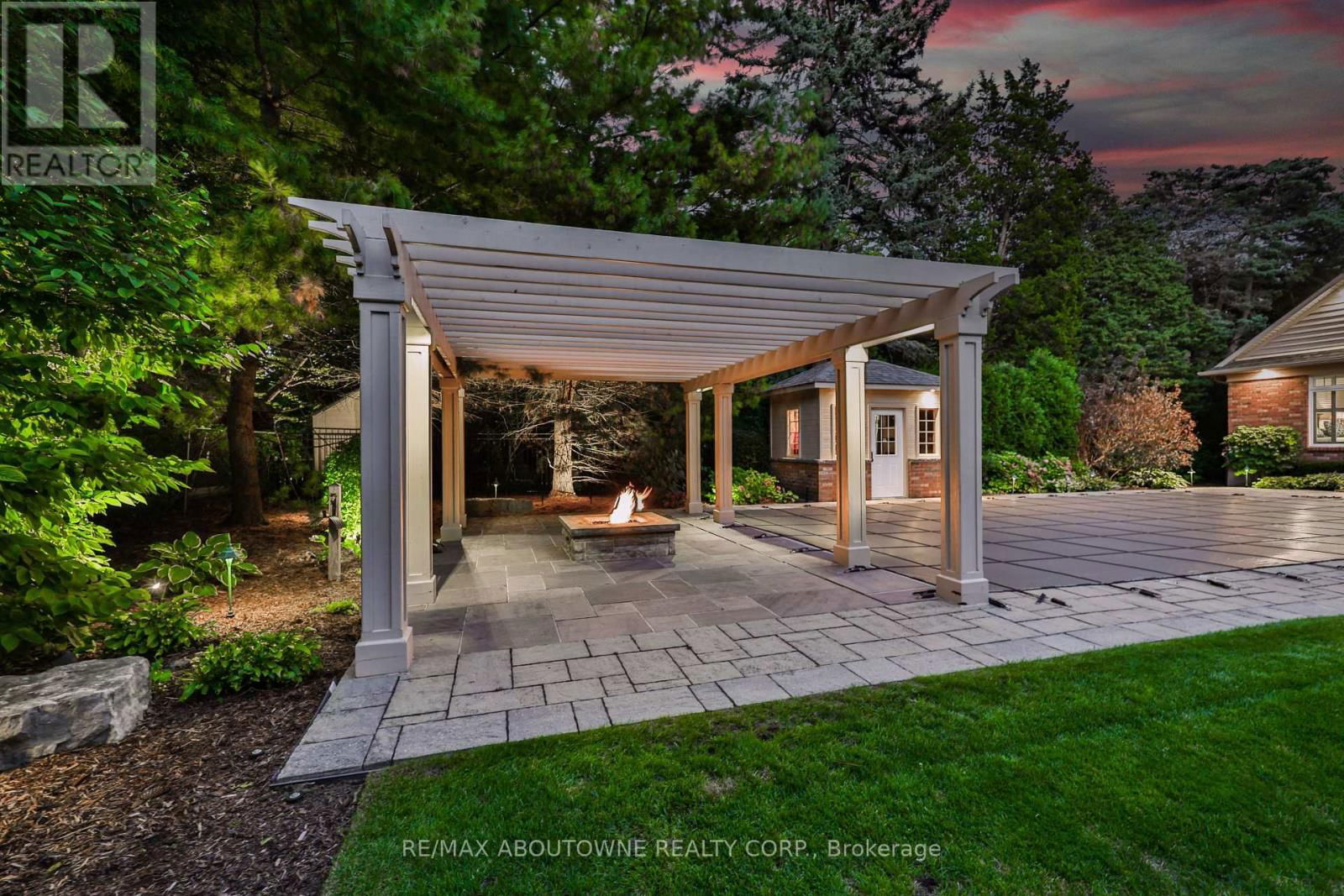 3105 LAKESHORE ROAD Image 39