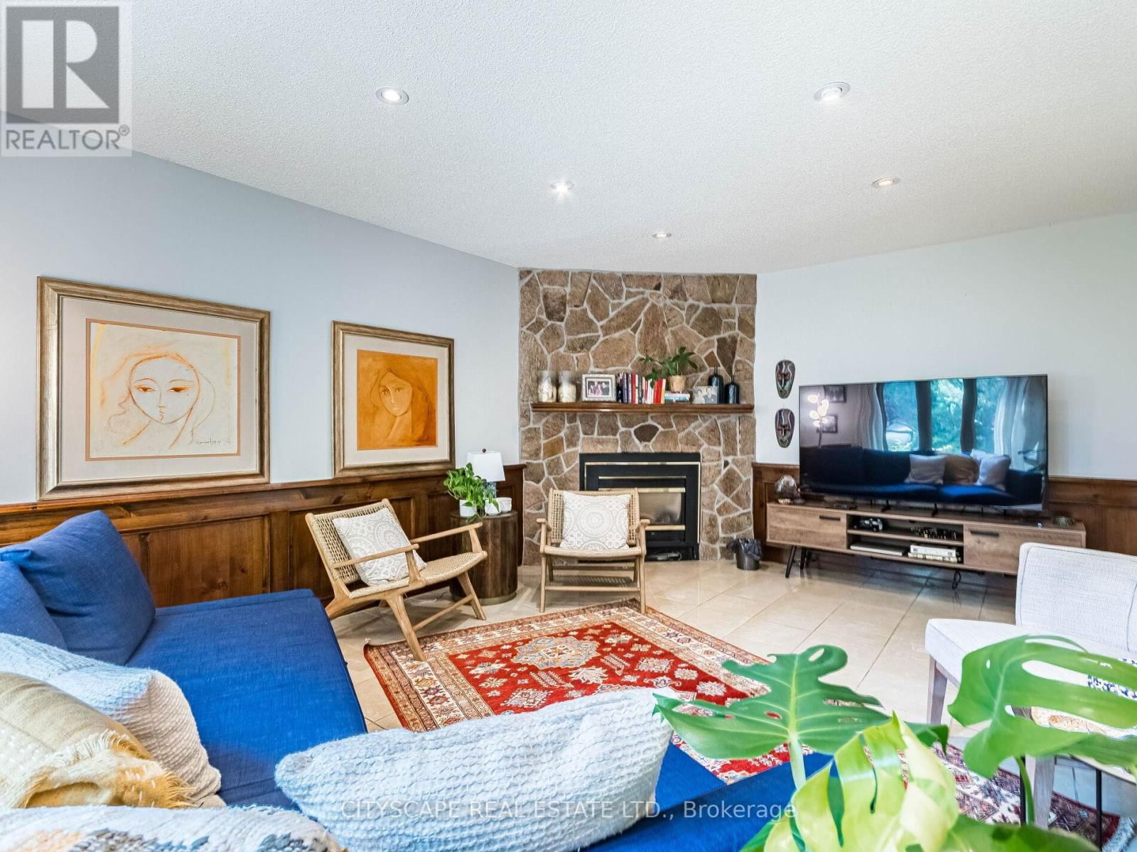 1187 GILES GATE Image 38