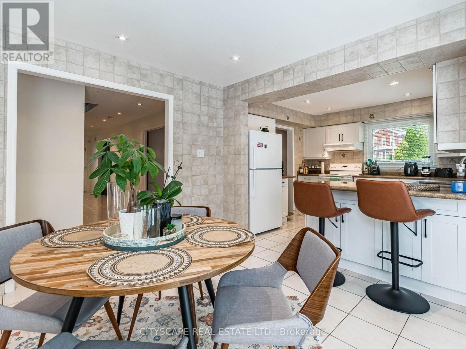 1187 GILES GATE Image 41