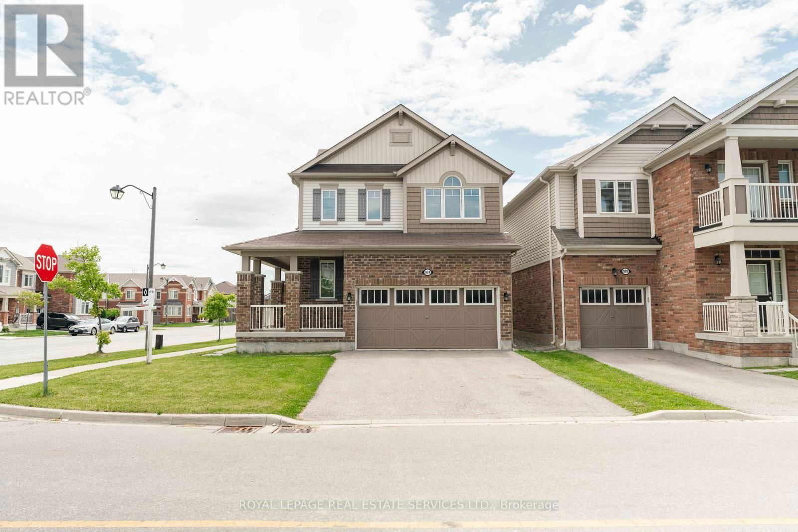 974 PENSON CRESCENT Image 1