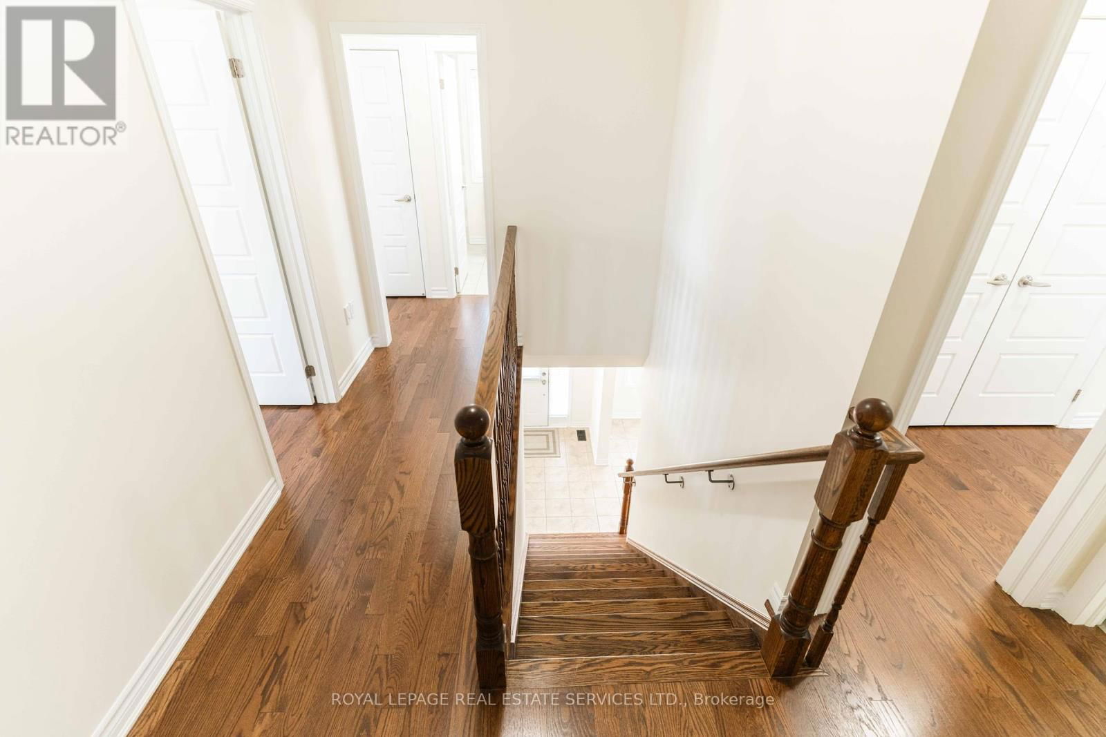 974 PENSON CRESCENT Image 26