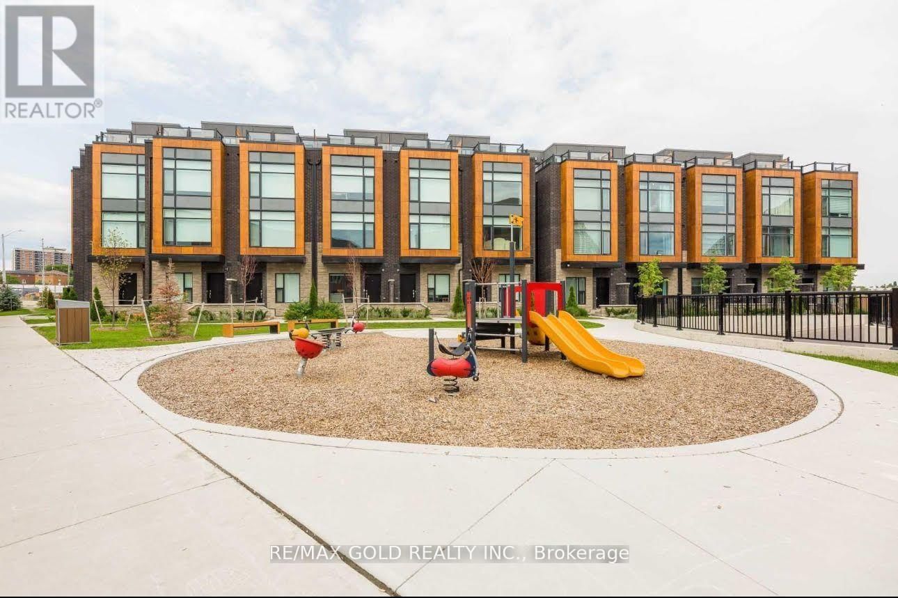 42 - 200 MALTA AVENUE Image 1