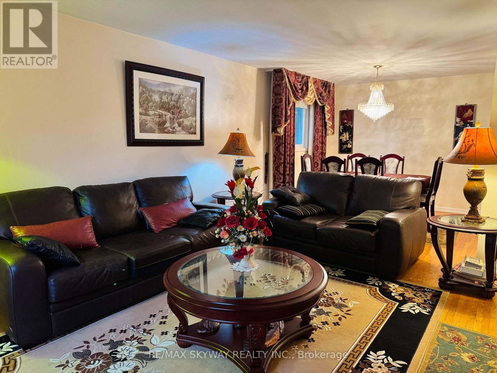 15 MAIDSTONE CRESCENT Image 3