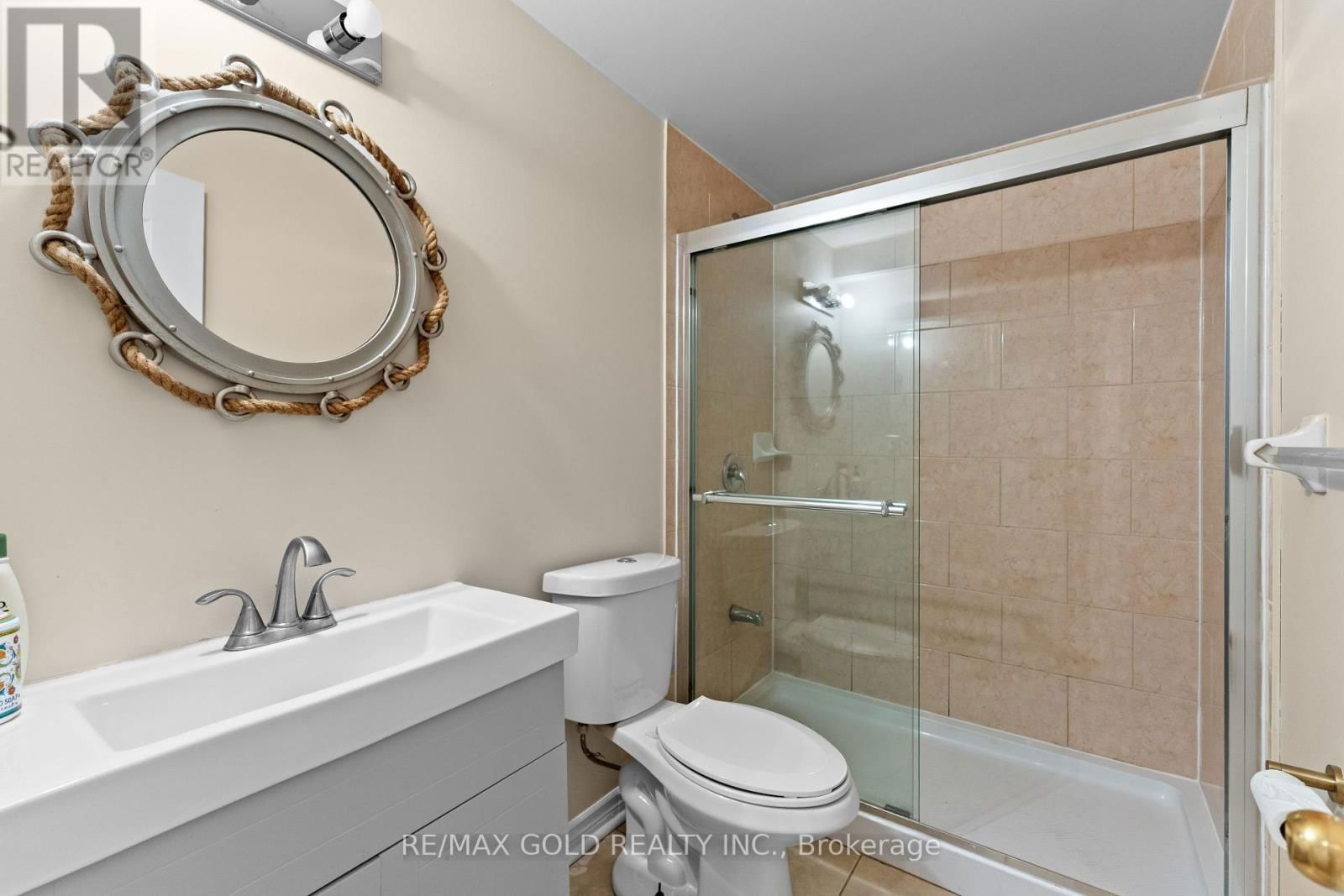 82 SEASCAPE CRESCENT Image 24