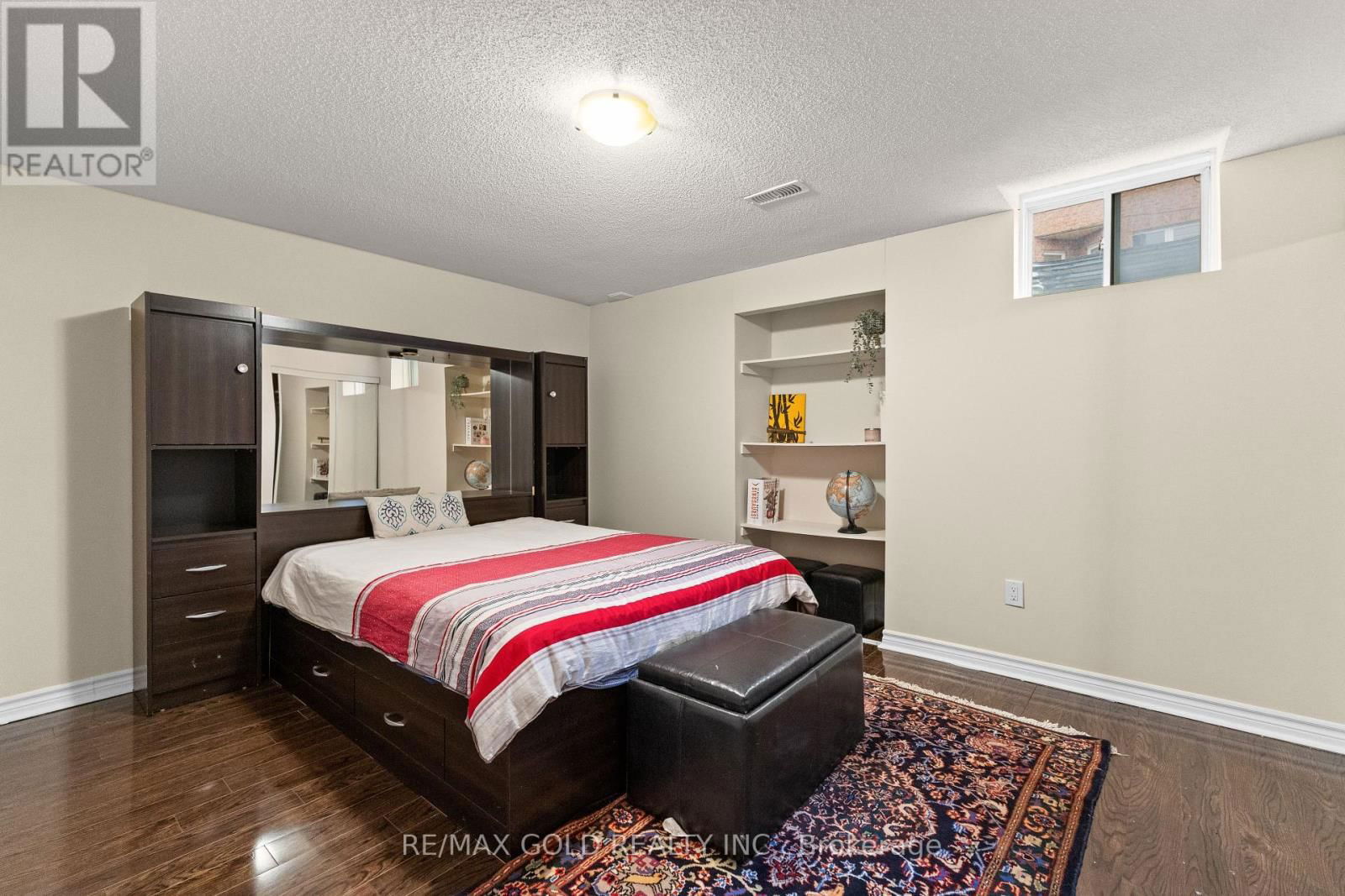 82 SEASCAPE CRESCENT Image 25