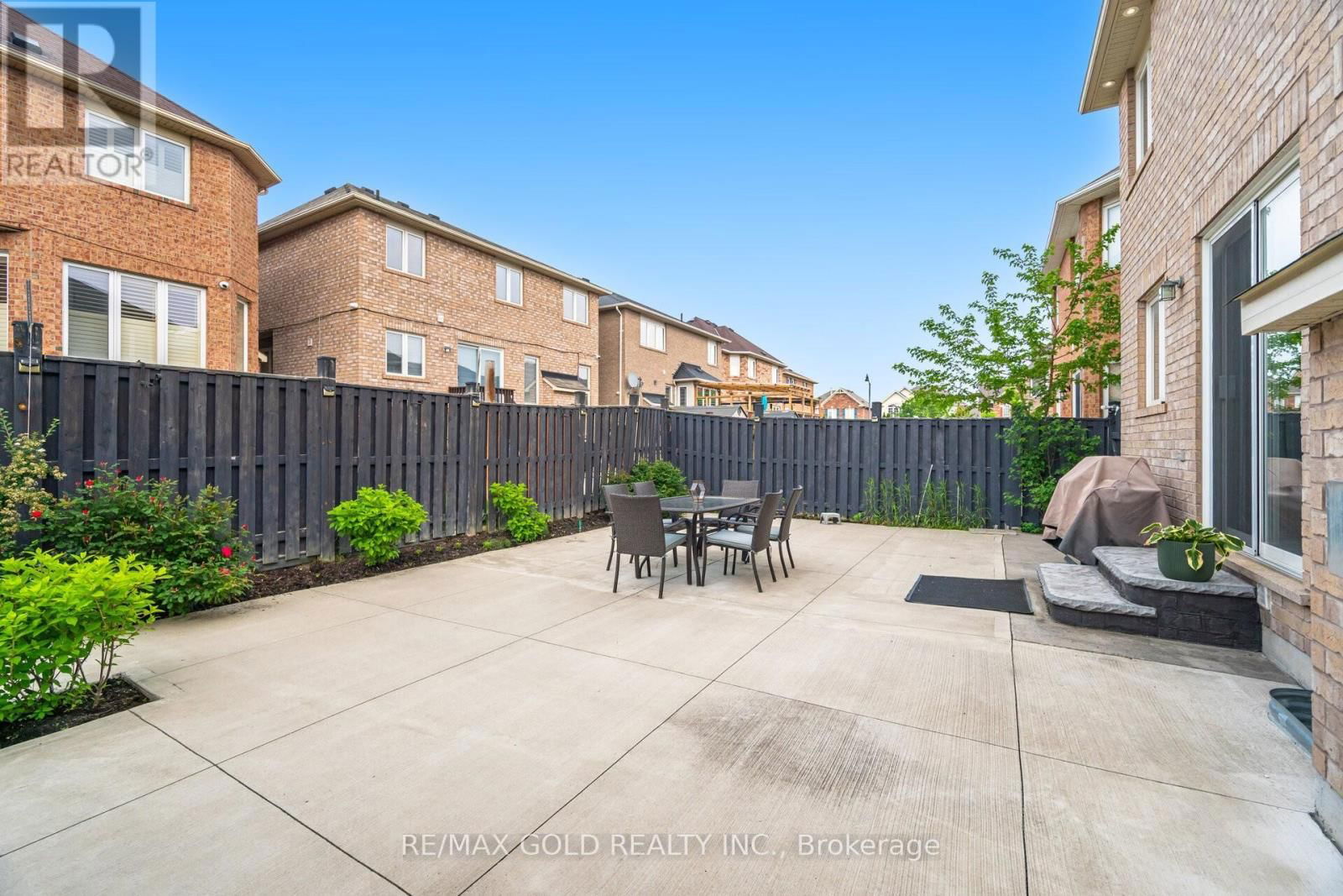 82 SEASCAPE CRESCENT Image 27