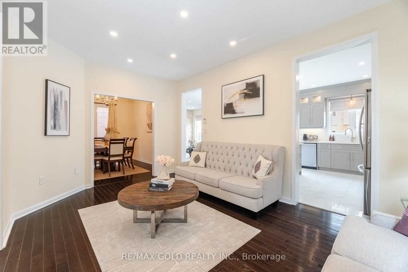 82 SEASCAPE CRESCENT Image 4