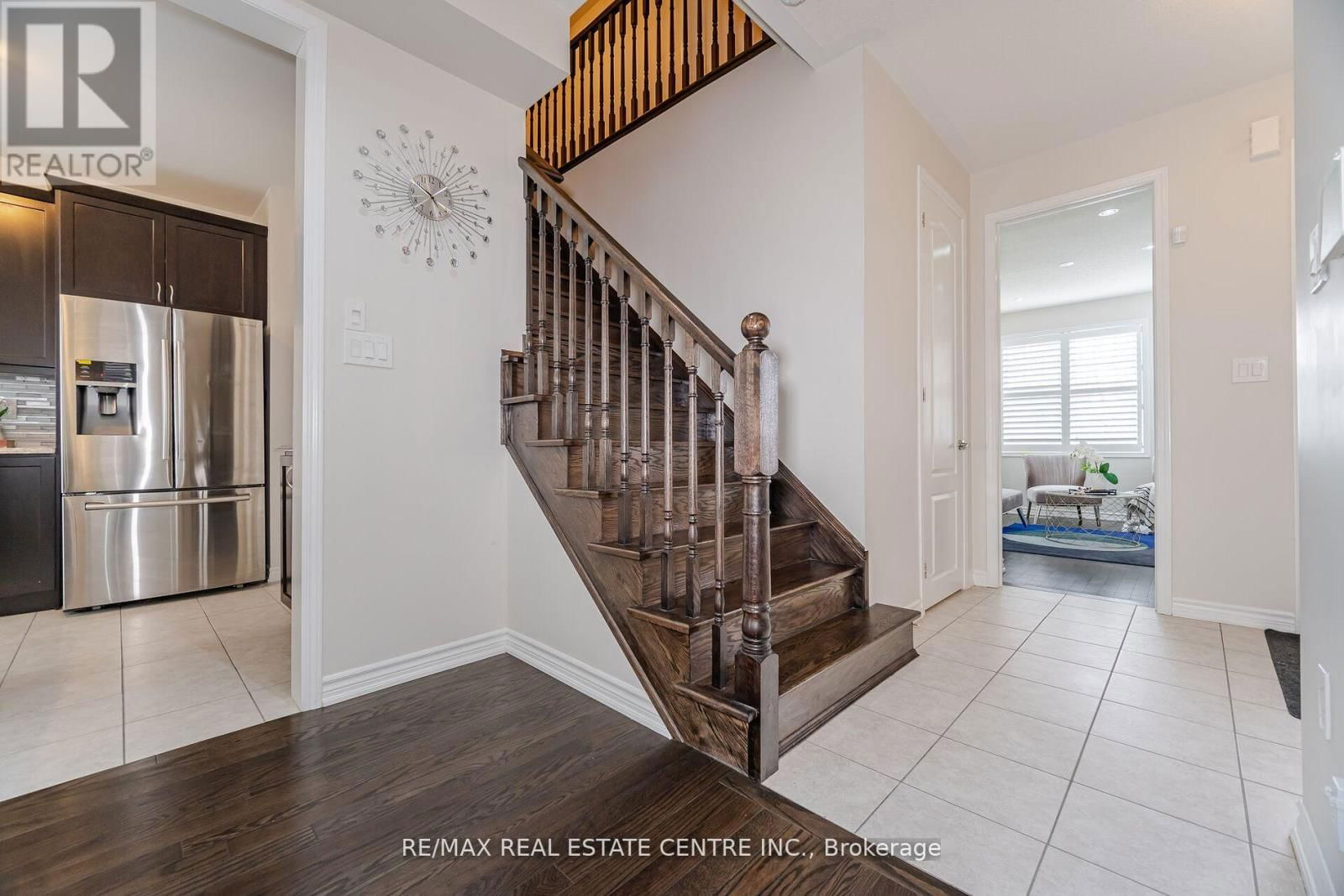48 ENFORD CRESCENT Image 21