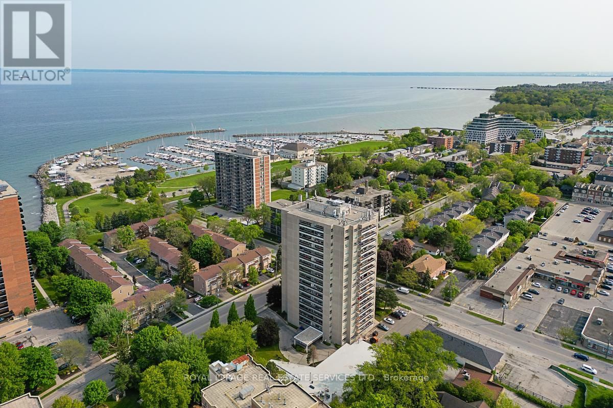 808 - 2263 MARINE DRIVE Image 1