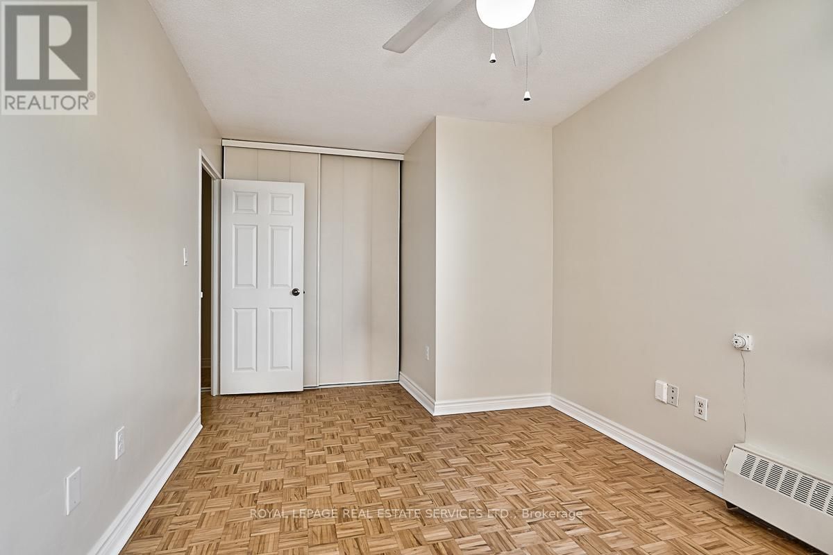 808 - 2263 MARINE DRIVE Image 19