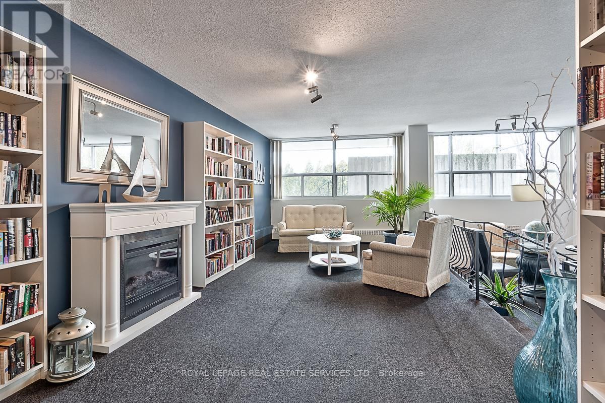 808 - 2263 MARINE DRIVE Image 23
