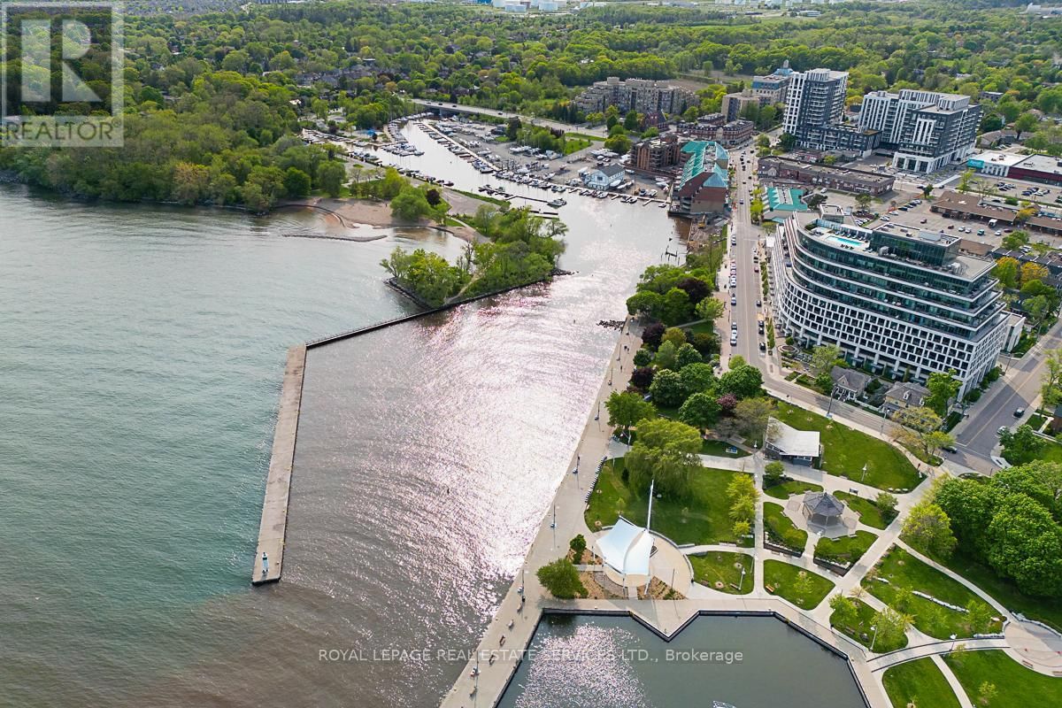 808 - 2263 MARINE DRIVE Image 31
