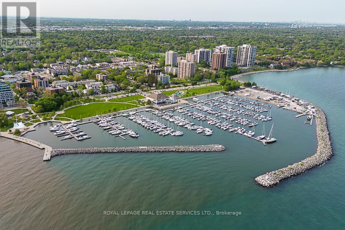 808 - 2263 MARINE DRIVE Image 33
