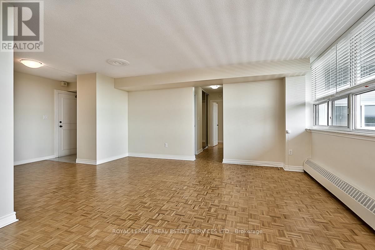 808 - 2263 MARINE DRIVE Image 9