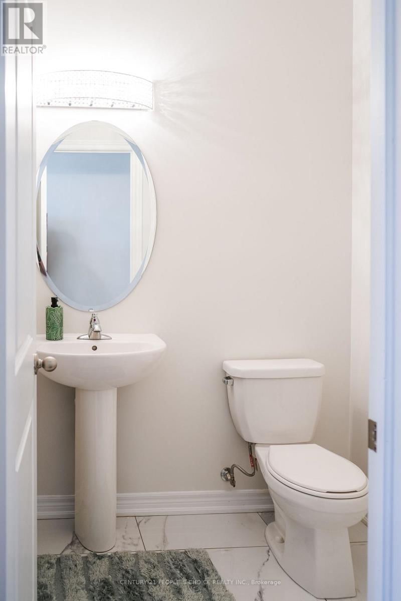 4 KEMPSFORD CRESCENT Image 23