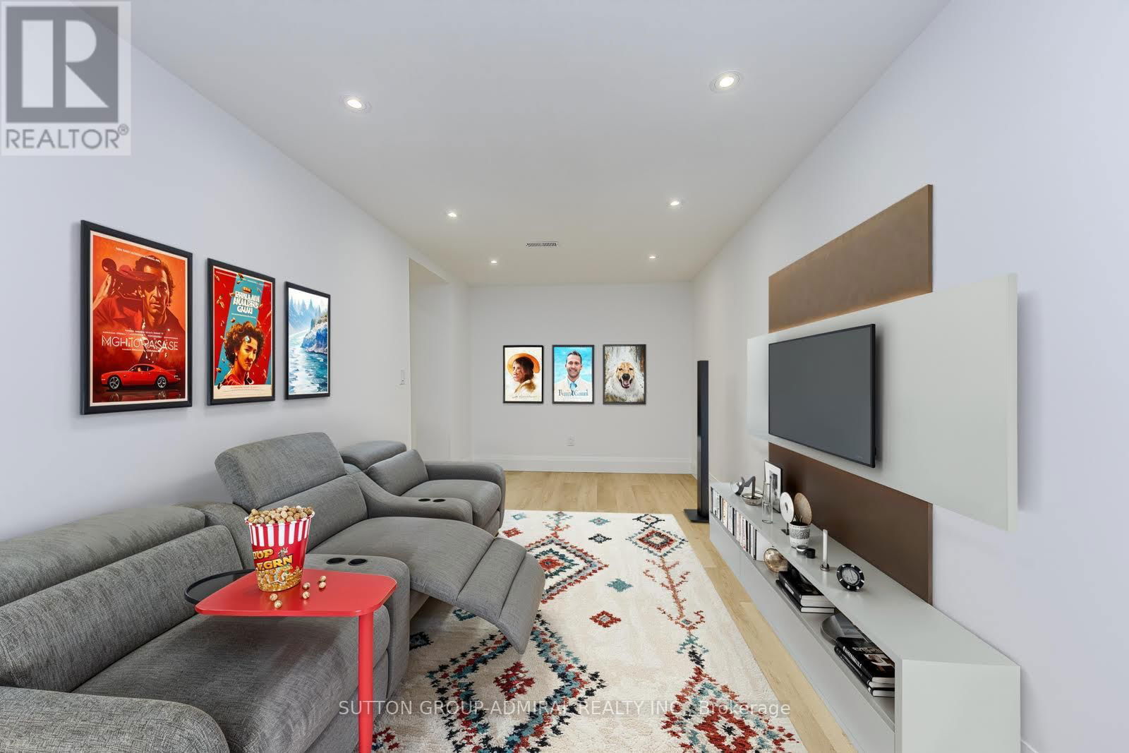 1026 ROOSEVELT ROAD Image 12
