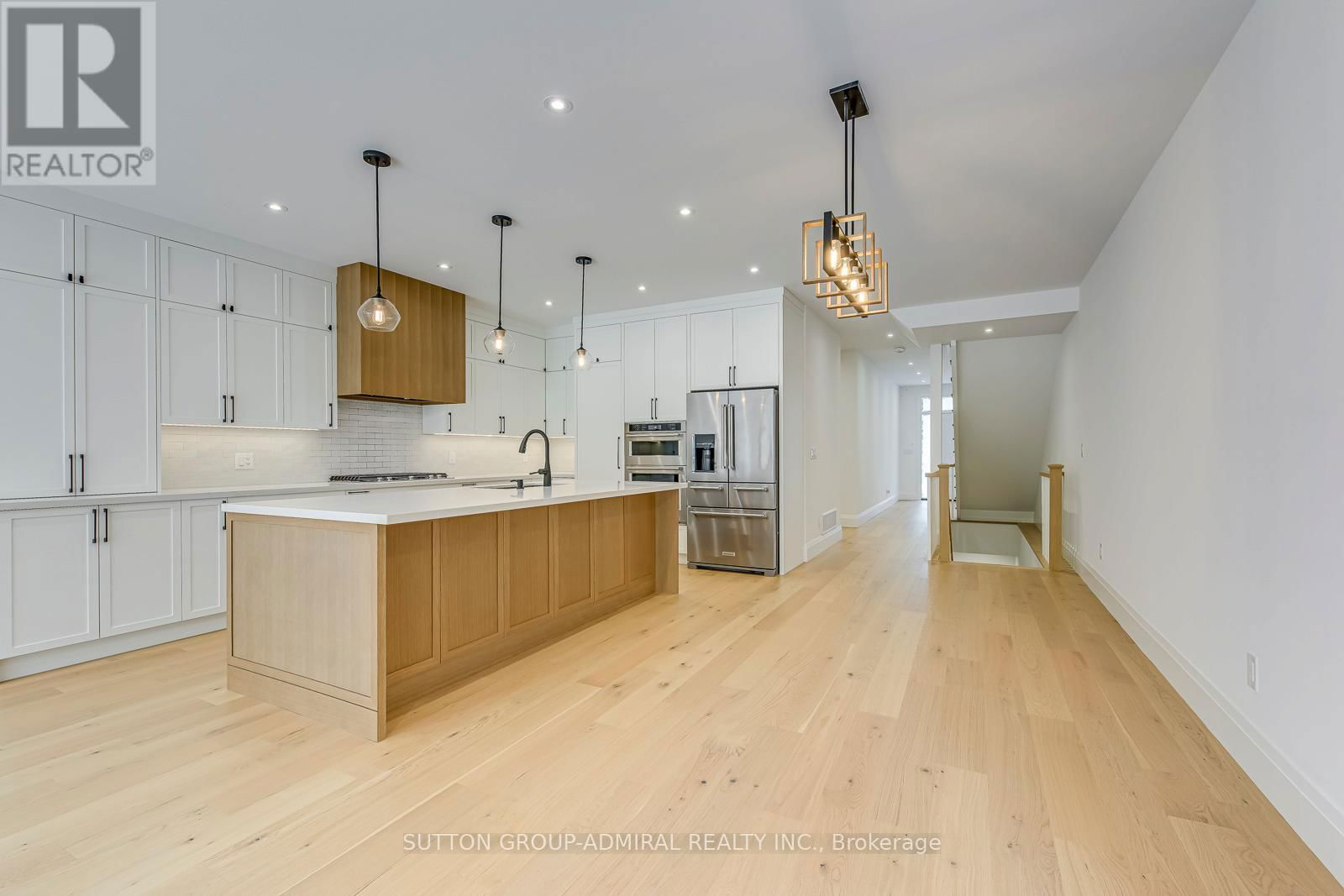 1026 ROOSEVELT ROAD Image 19