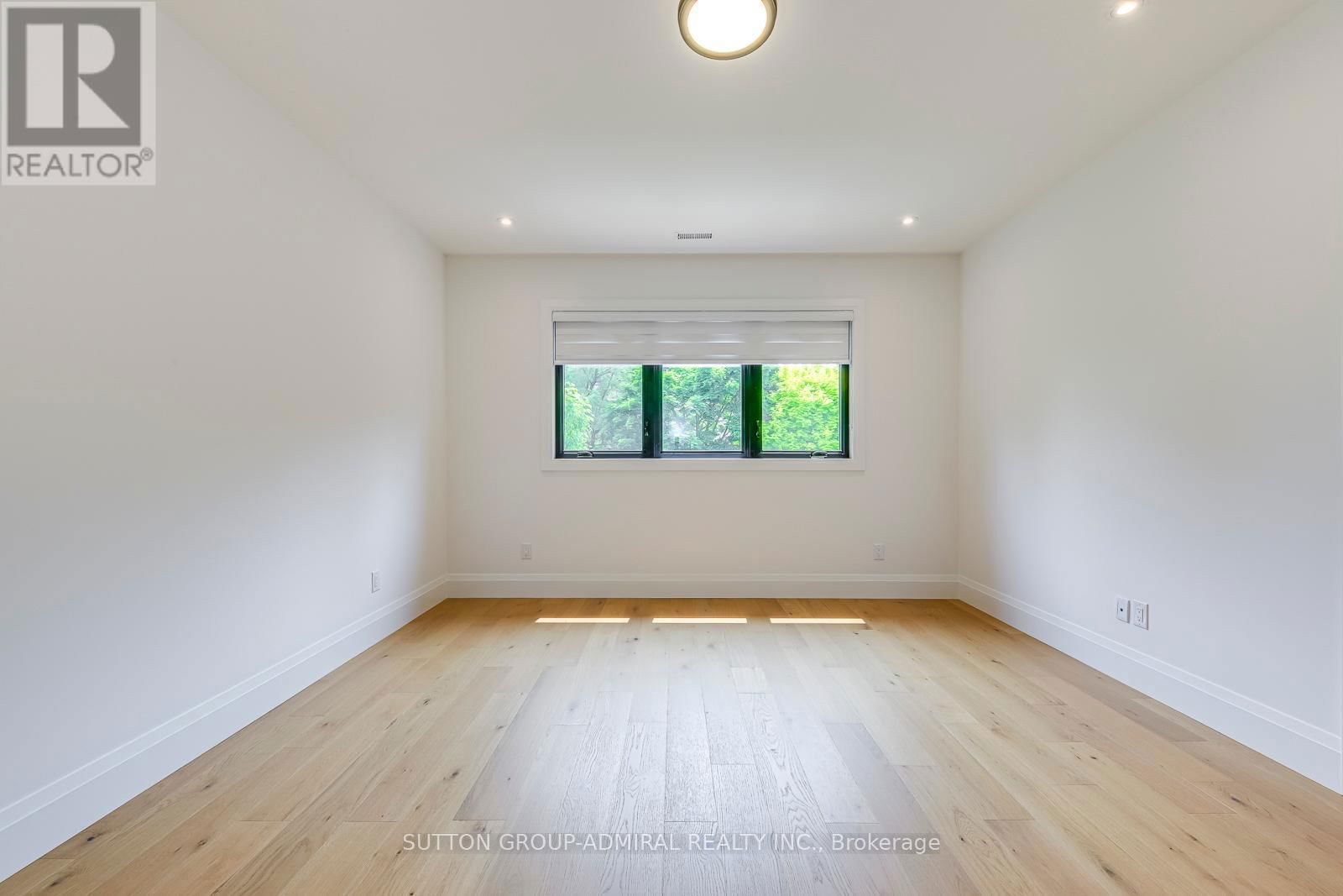 1026 ROOSEVELT ROAD Image 26