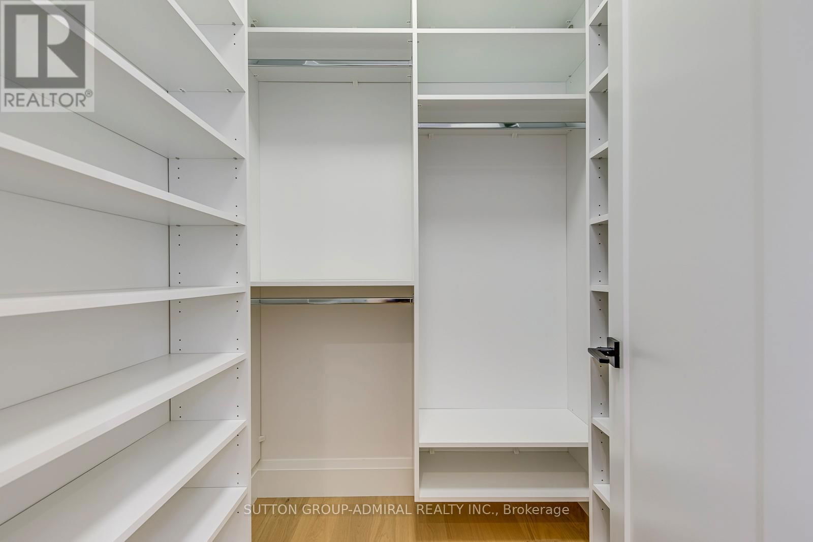 1026 ROOSEVELT ROAD Image 30