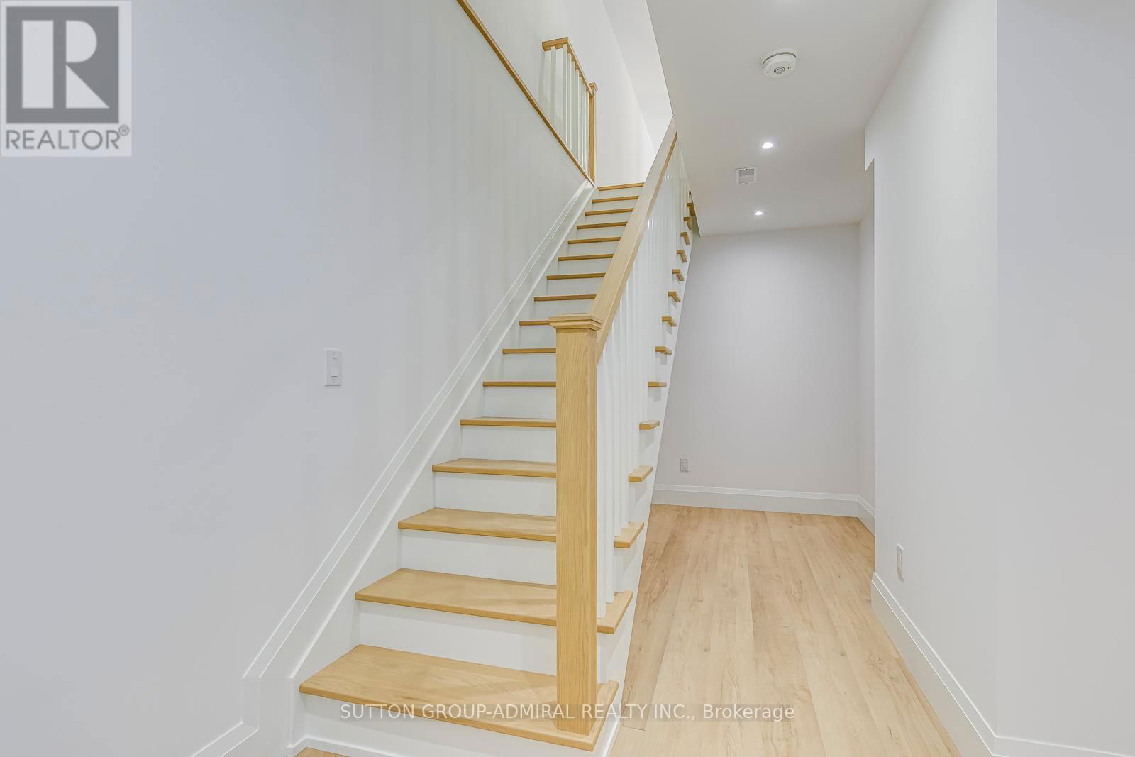 1026 ROOSEVELT ROAD Image 45