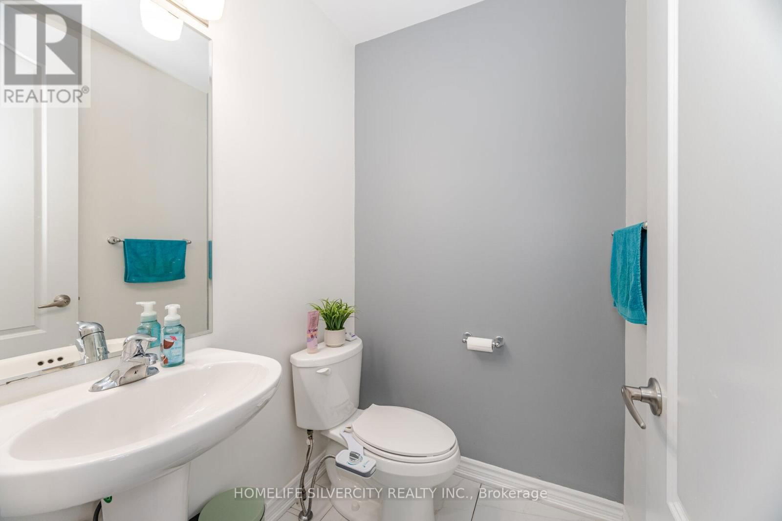 13 FENCHURCH DRIVE Image 12