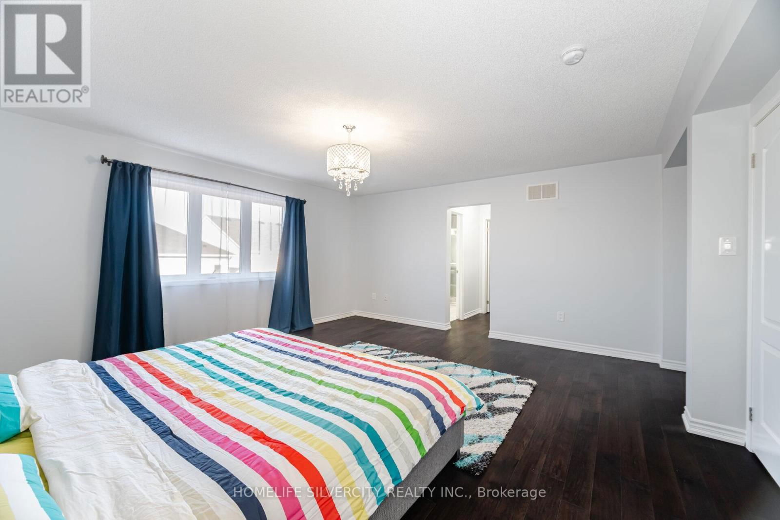 13 FENCHURCH DRIVE Image 16