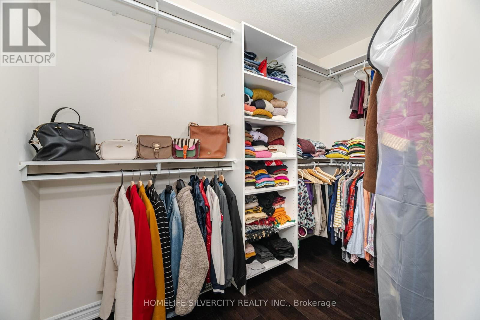 13 FENCHURCH DRIVE Image 18