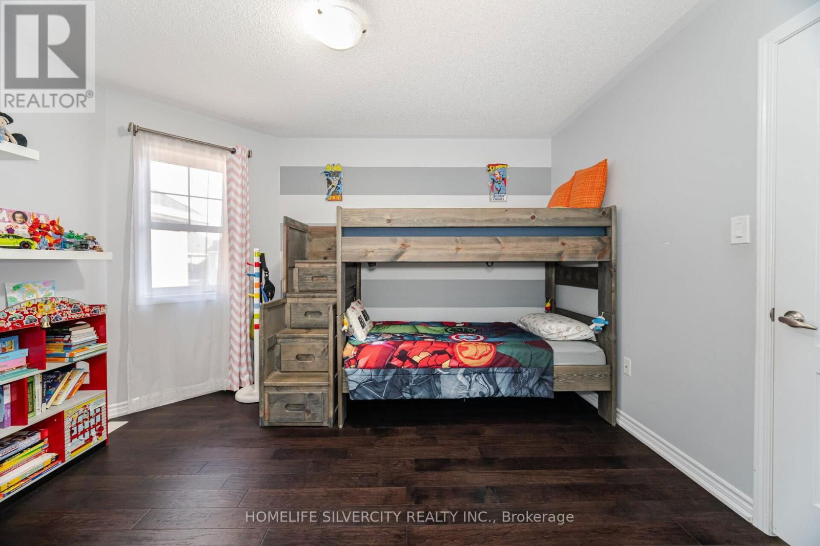 13 FENCHURCH DRIVE Image 19