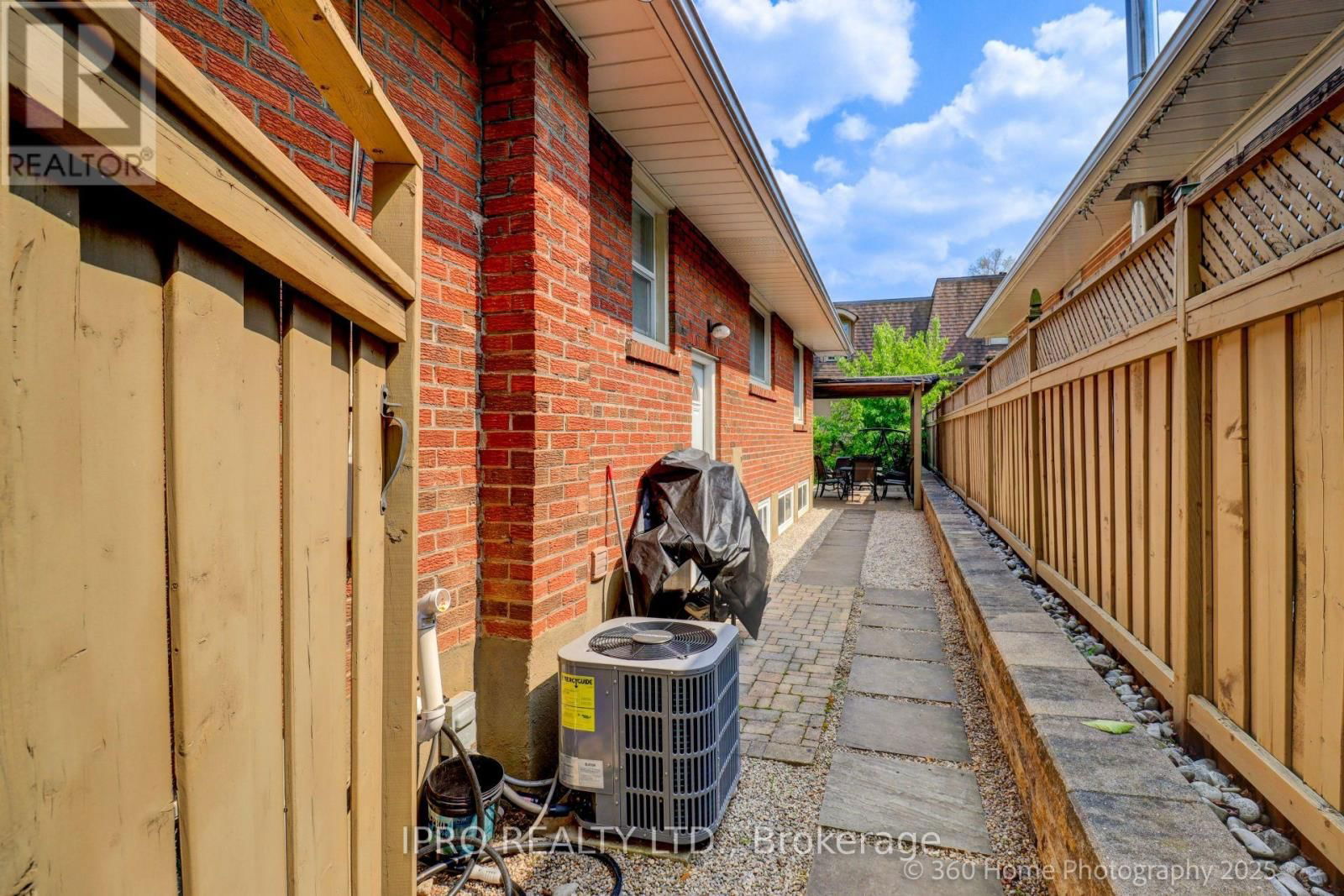 40 CARSBROOKE ROAD Image 25