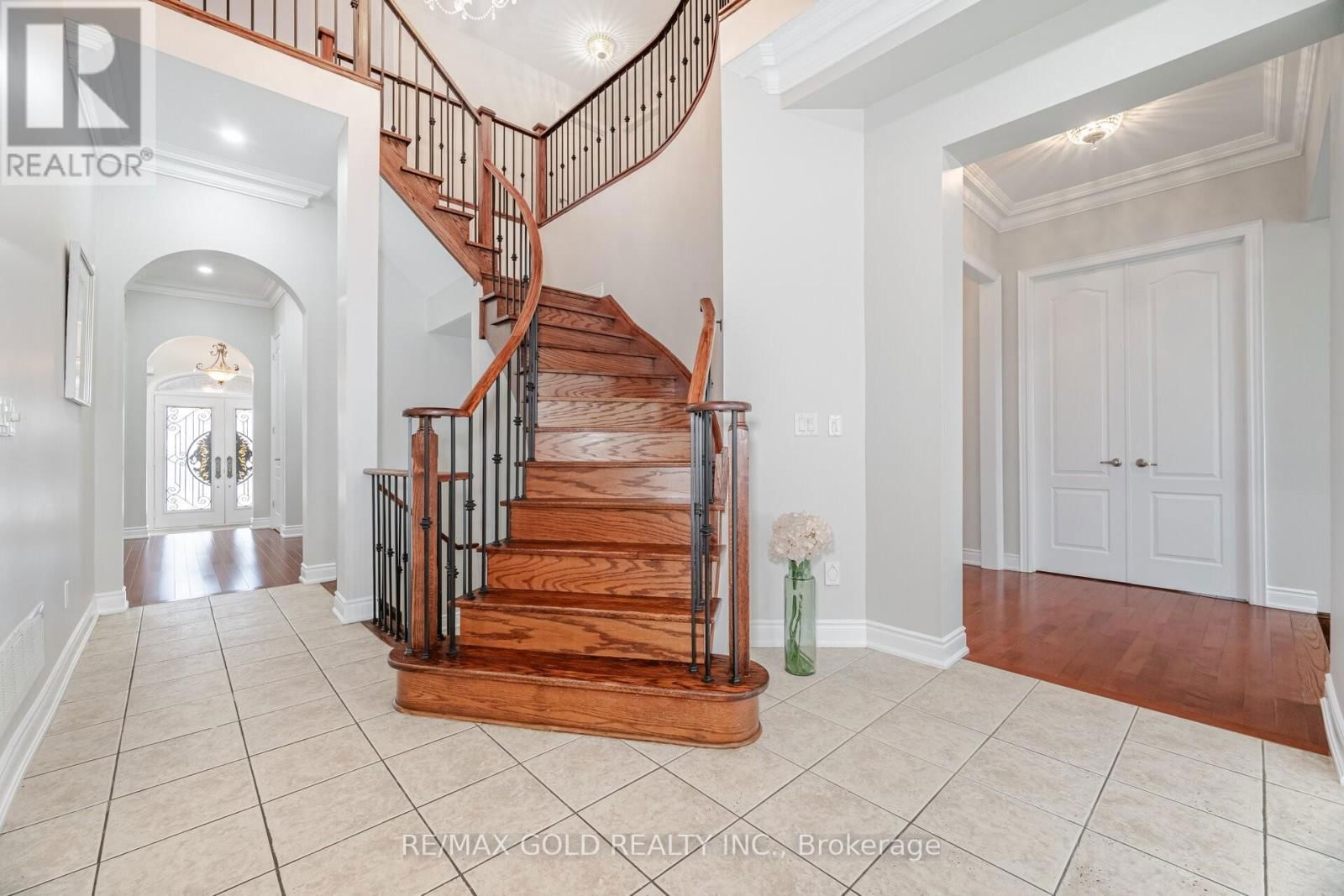 40 VESPAHILLS CRESCENT Image 15