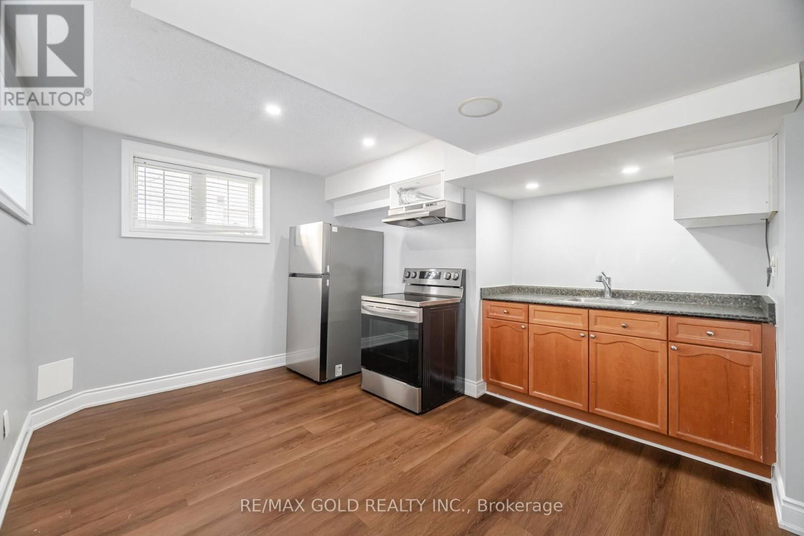 40 VESPAHILLS CRESCENT Image 26