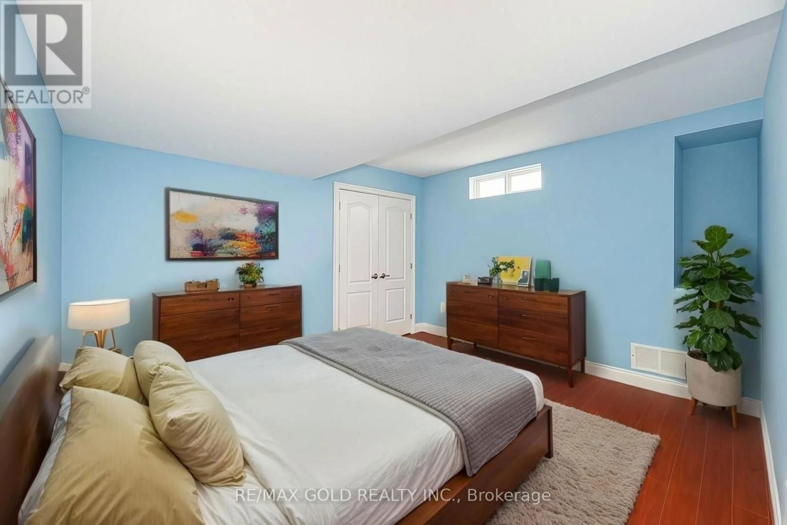 40 VESPAHILLS CRESCENT Image 28