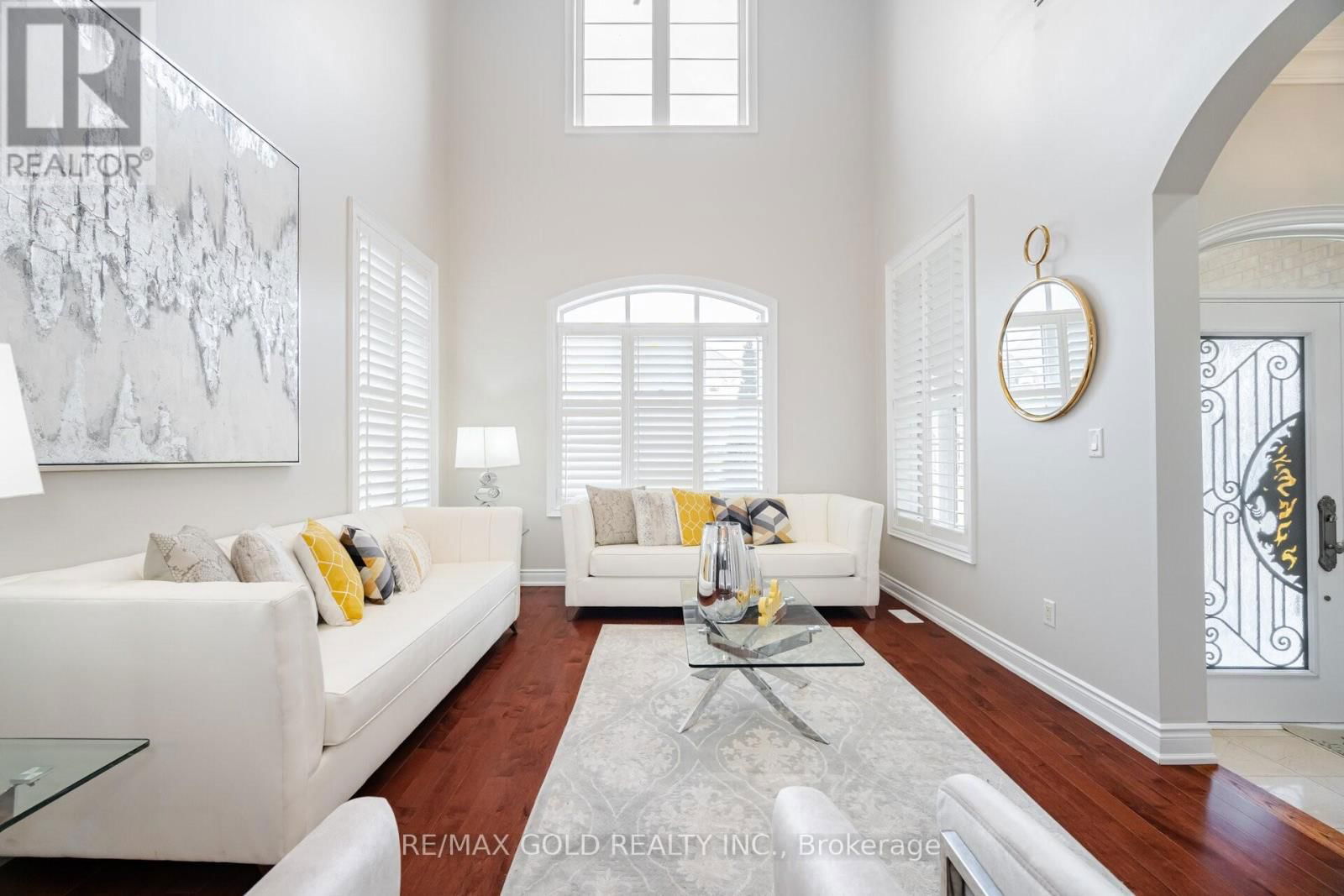40 VESPAHILLS CRESCENT Image 3