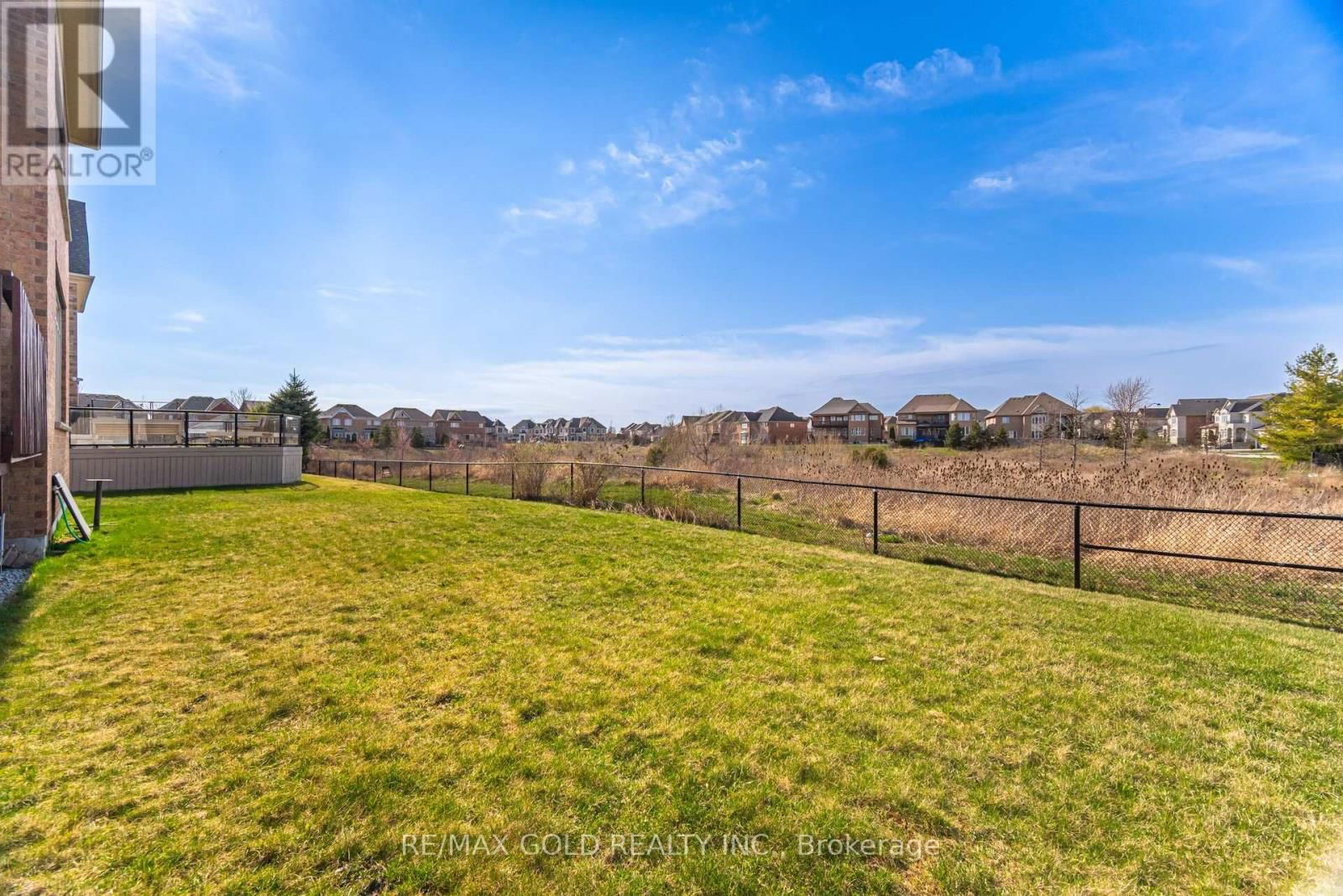 40 VESPAHILLS CRESCENT Image 30