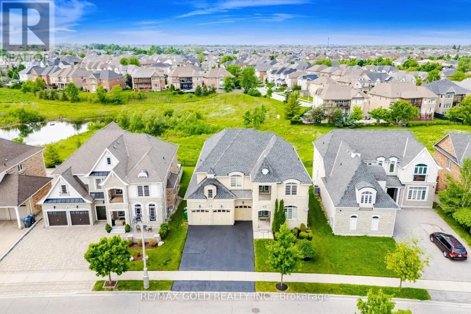 40 VESPAHILLS CRESCENT Image 33