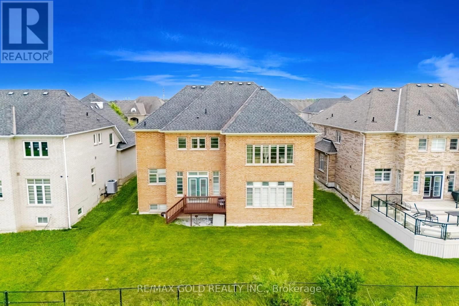 40 VESPAHILLS CRESCENT Image 34